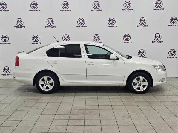 Skoda Octavia II (A5) Рестайлинг с пробегом 2013 года, цена 1 033 000 рублей, 90836 км, лифтбек, Автокод Объявления