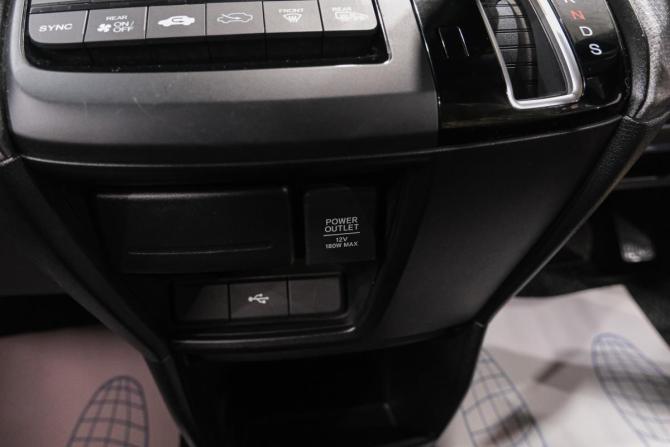 Honda Stepwgn V Рестайлинг с пробегом 2021 года, цена 2 629 000 рублей, 63400 км, минивэн, Автокод Объявления