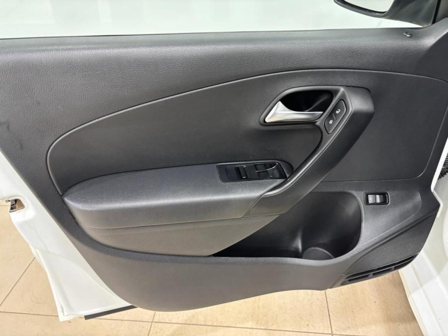 Volkswagen Polo V Рестайлинг Альметьевск  - изображение 9
