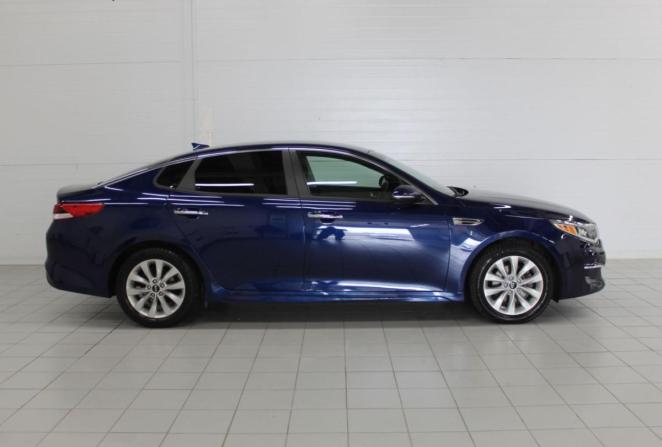 Kia Optima IV Рестайлинг с пробегом 2018 года, цена 1 935 000 рублей, 60391 км, седан, Автокод Объявления