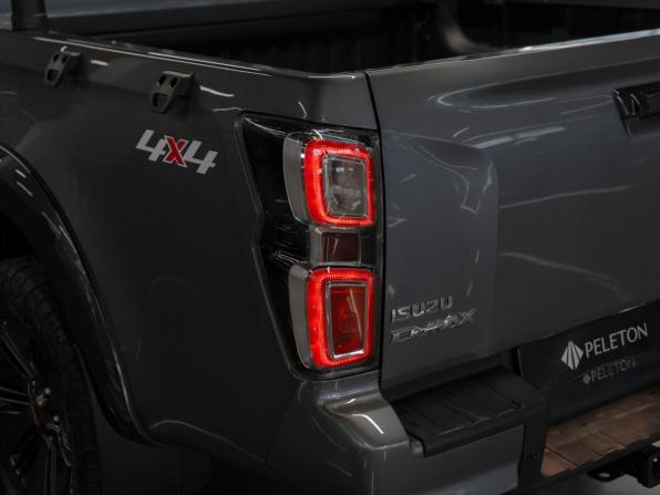 Isuzu D-Max III с пробегом 2025 года, цена 4 900 000 рублей, 30 км, пикап, Автокод Объявления