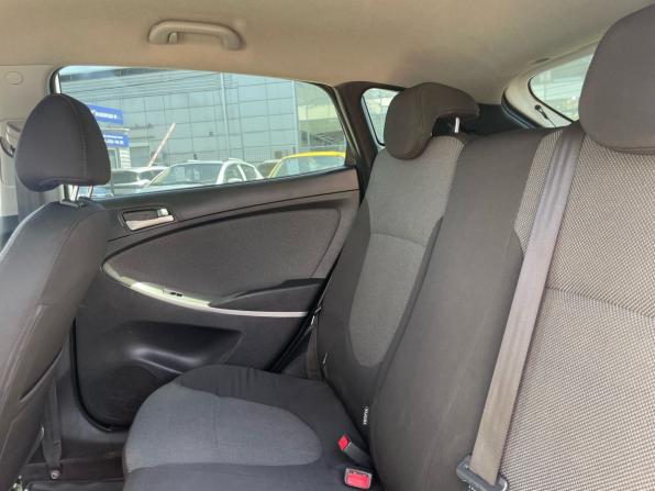 Hyundai Solaris I с пробегом 2014 года, цена 865 000 рублей, 185500 км, хэтчбек, Автокод Объявления