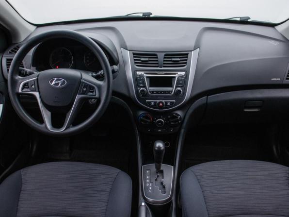 Hyundai Solaris I Рестайлинг с пробегом 2015 года, цена 995 000 рублей, 108855 км, хэтчбек, Автокод Объявления