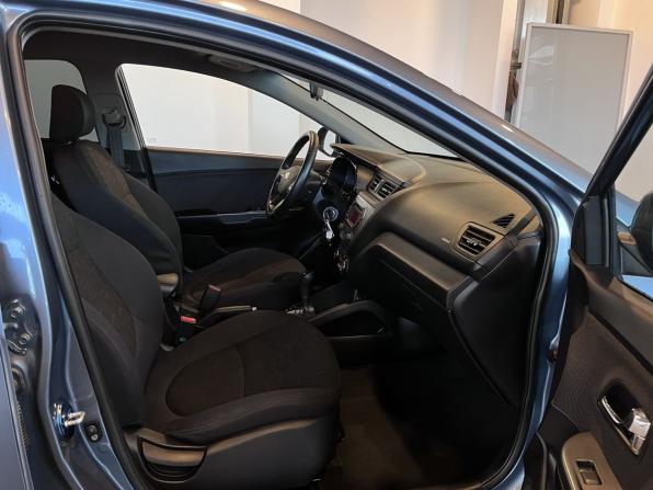 Kia Rio III с пробегом 2012 года, цена 974 000 рублей, 118038 км, хэтчбек, Автокод Объявления