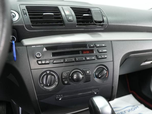 BMW 1 серии I (E81/E82/E87/E88) Рестайлинг с пробегом 2011 года, цена 780 000 рублей, 258000 км, хэтчбек, Автокод Объявления