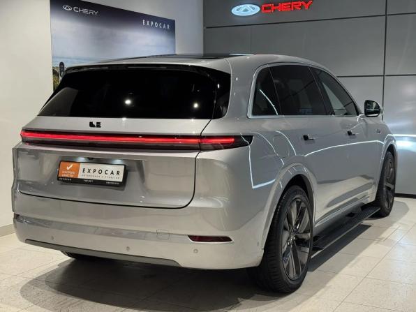 Li Auto (Lixiang) L7 I Рестайлинг с пробегом 2024 года, цена 7 240 000 рублей, 31000 км, внедорожник, Автокод Объявления
