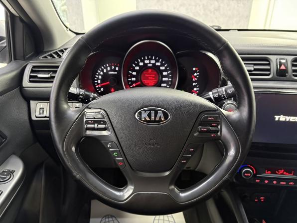 Kia Rio III Рестайлинг с пробегом 2015 года, цена 1 299 000 рублей, 118577 км, седан, Автокод Объявления