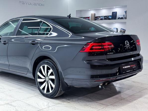 Volkswagen Passat B8 с пробегом 2019 года, цена 1 870 000 рублей, 226641 км, седан, Автокод Объявления