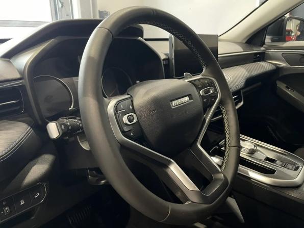 Haval Jolion I с пробегом 2023 года, цена 1 598 000 рублей, 103960 км, внедорожник, Автокод Объявления