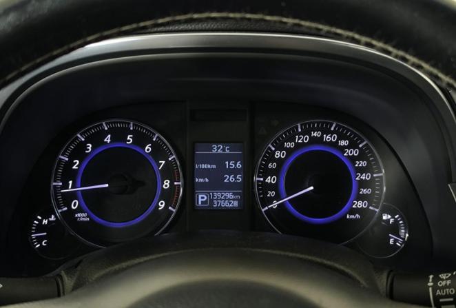 Infiniti QX70 с пробегом 2014 года, цена 2 200 000 рублей, 139296 км, внедорожник, Автокод Объявления