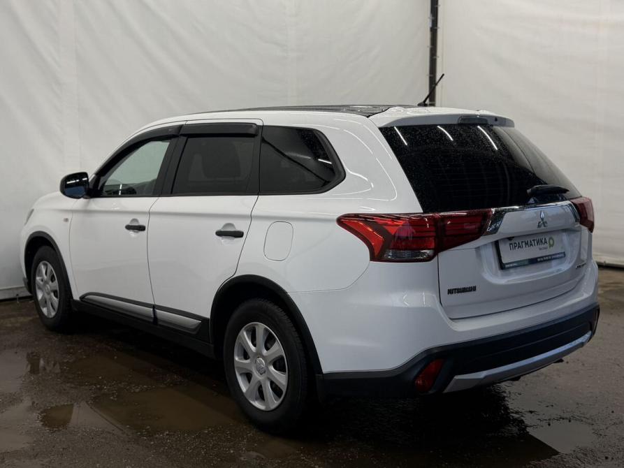 Mitsubishi Outlander III Рестайлинг 2 Псков  - изображение 6