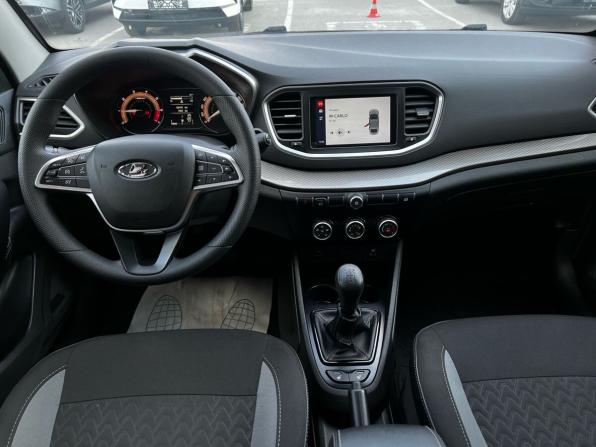 Lada (ВАЗ) Vesta I Рестайлинг (NG) с пробегом 2023 года, цена 997 000 рублей, 103174 км, седан, Автокод Объявления