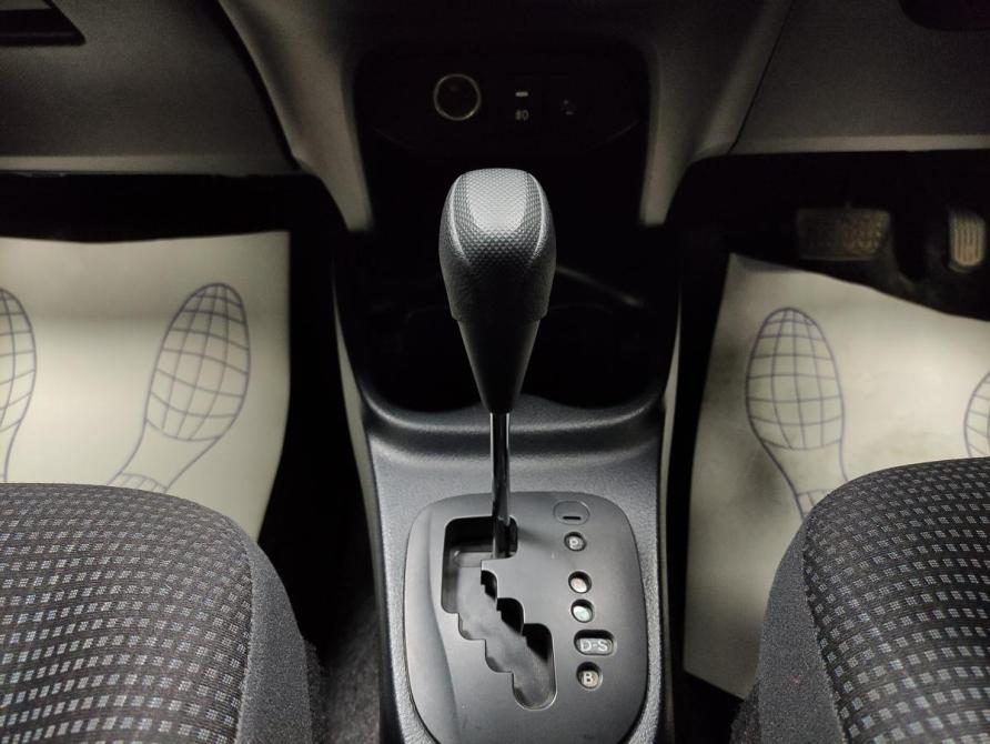 Toyota Vitz III (XP130) Рестайлинг 2 Пермь  - изображение 13
