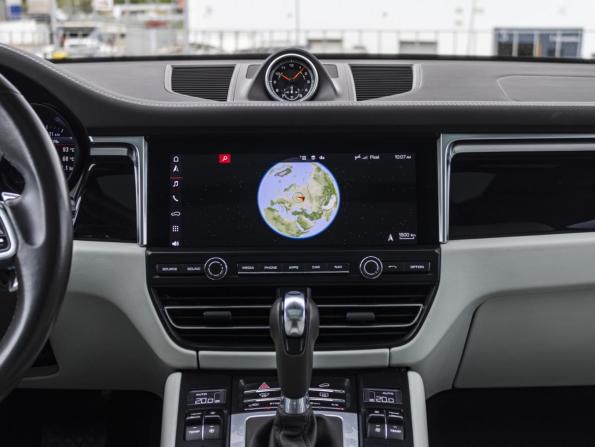 Porsche Macan I Рестайлинг с пробегом 2019 года, цена 4 702 500 рублей, 89002 км, внедорожник, Автокод Объявления