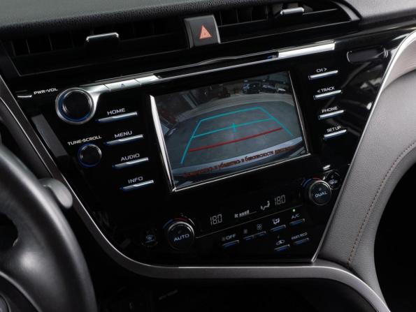 Toyota Camry VIII (XV70) с пробегом 2018 года, цена 2 519 000 рублей, 80831 км, седан, Автокод Объявления