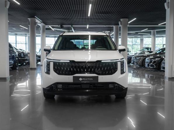 Kia Carnival IV Рестайлинг с пробегом 2025 года, цена 5 600 000 рублей, 9950 км, минивэн, Автокод Объявления
