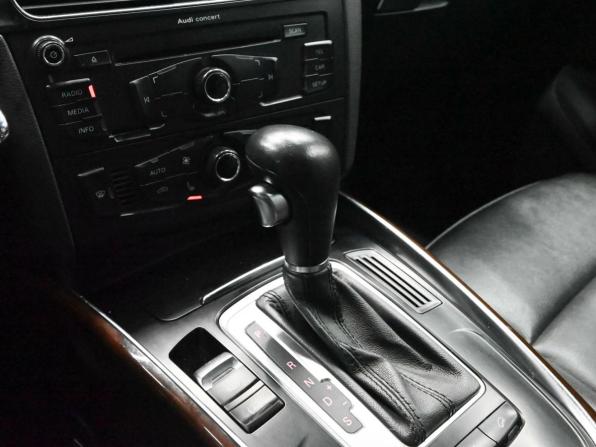 Audi Q5 I (8R) с пробегом 2011 года, цена 1 350 000 рублей, 177116 км, внедорожник, Автокод Объявления