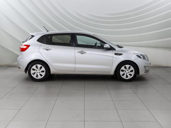 Kia Rio III с пробегом 2014 года, цена 978 000 рублей, 132423 км, хэтчбек, Автокод Объявления