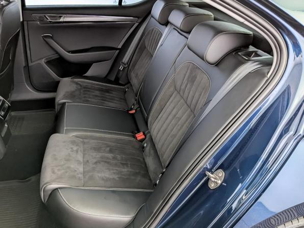 Skoda Superb III Рестайлинг с пробегом 2022 года, цена 3 200 000 рублей, 74618 км, лифтбек, Автокод Объявления