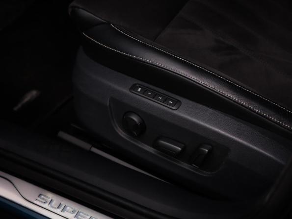 Skoda Superb III Рестайлинг с пробегом 2022 года, цена 2 950 000 рублей, 100015 км, лифтбек, Автокод Объявления