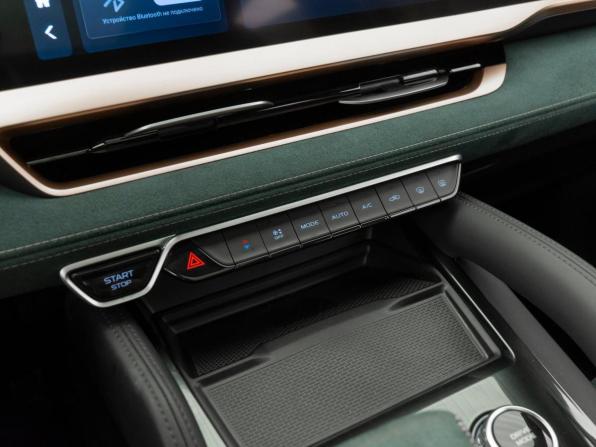 Geely Monjaro I с пробегом 2023 года, цена 3 350 000 рублей, 51678 км, внедорожник, Автокод Объявления