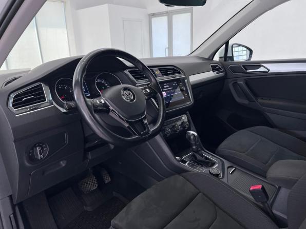 Volkswagen Tiguan II с пробегом 2017 года, цена 2 650 000 рублей, 57700 км, внедорожник, Автокод Объявления