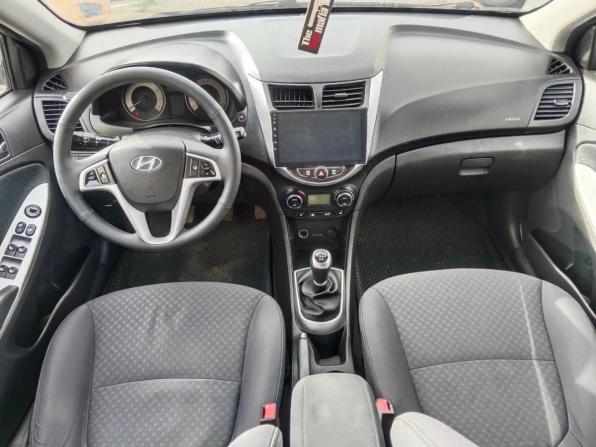Hyundai Solaris I с пробегом 2013 года, цена 630 000 рублей, 269238 км, хэтчбек, Автокод Объявления