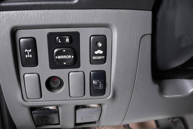 Toyota Hilux VII Рестайлинг с пробегом 2013 года, цена 2 349 000 рублей, 270000 км, offers.body_type.unknown, Автокод Объявления