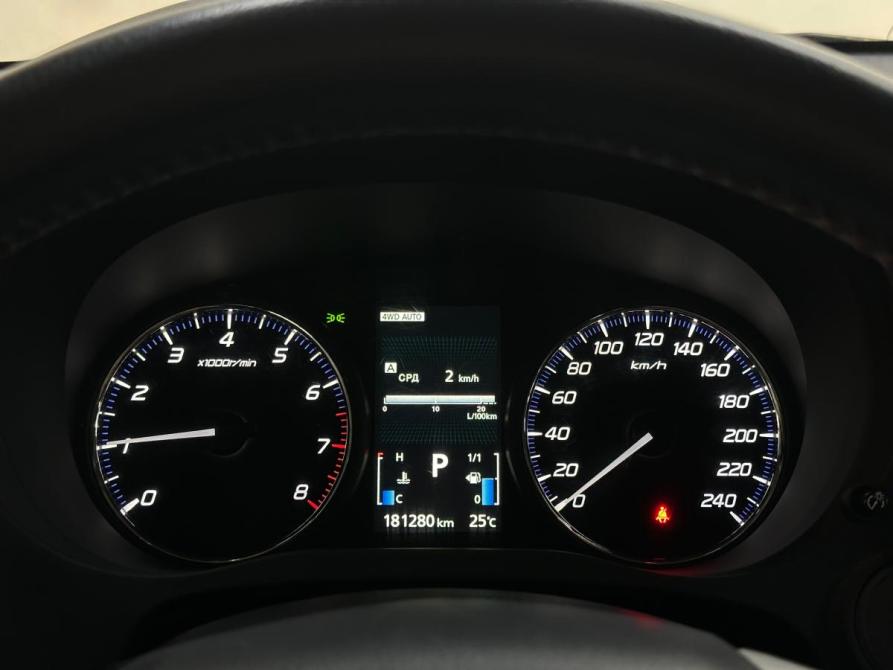 Mitsubishi Outlander III Рестайлинг Санкт-Петербург  - изображение 14