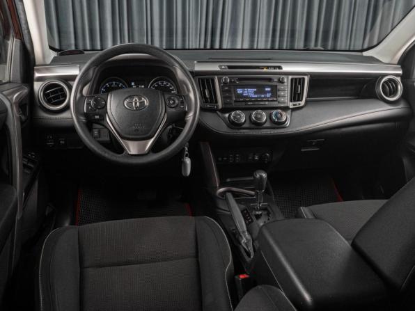 Toyota RAV4 IV (XA40) Рестайлинг с пробегом 2015 года, цена 2 461 000 рублей, 102814 км, внедорожник, Автокод Объявления