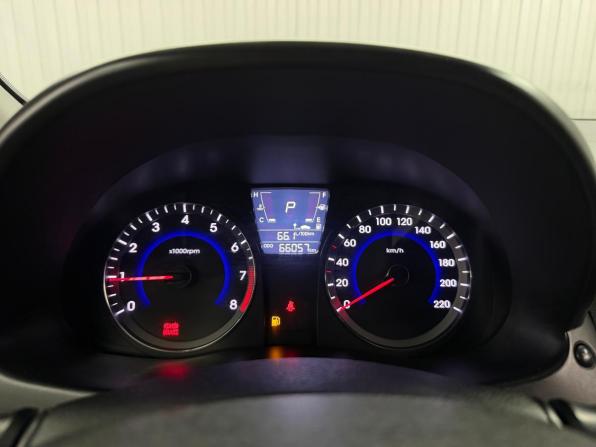 Hyundai Solaris I с пробегом 2013 года, цена 1 077 000 рублей, 66056 км, хэтчбек, Автокод Объявления
