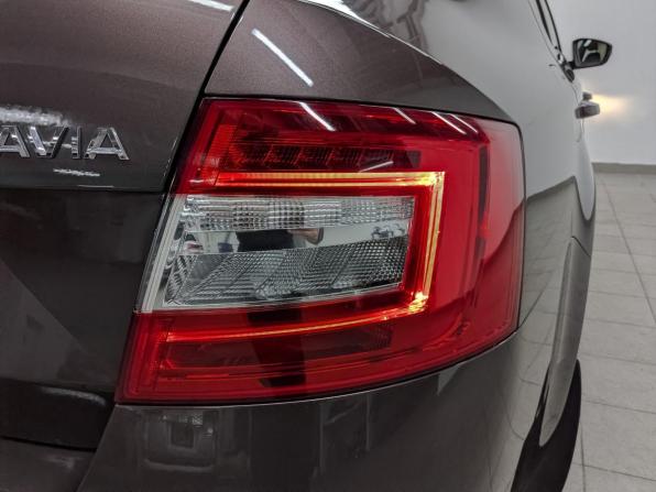 Skoda Octavia III (A7) Рестайлинг с пробегом 2019 года, цена 2 090 000 рублей, 84000 км, лифтбек, Автокод Объявления