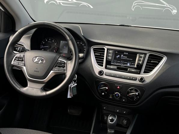 Hyundai Solaris II с пробегом 2019 года, цена 1 353 300 рублей, 128653 км, седан, Автокод Объявления