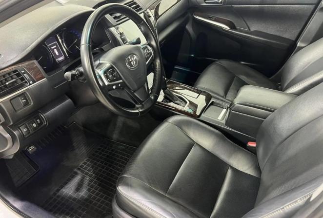 Toyota Camry VII (XV50) Рестайлинг с пробегом 2017 года, цена 2 250 000 рублей, 178949 км, седан, Автокод Объявления