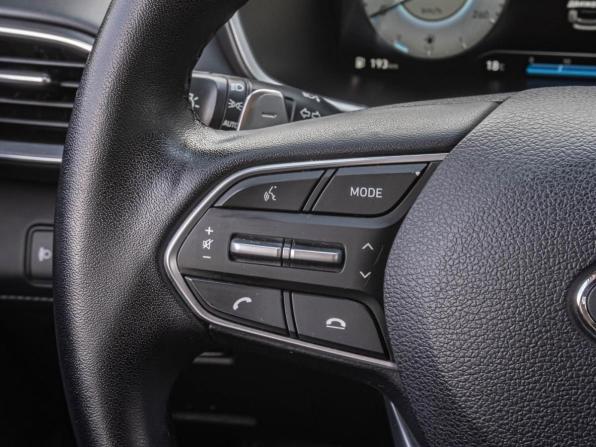 Hyundai Santa Fe IV Рестайлинг с пробегом 2021 года, цена 3 570 000 рублей, 136074 км, внедорожник, Автокод Объявления