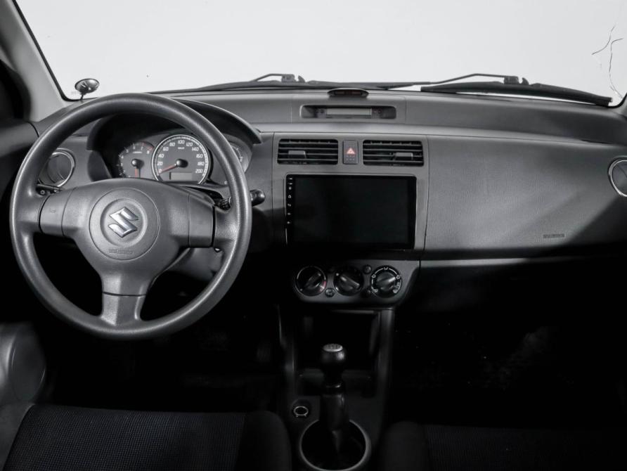 Suzuki Swift III Москва  - изображение 12