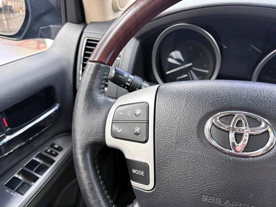 Toyota Land Cruiser 200 Series Рестайлинг 1 Ростов-на-Дону  - изображение 13