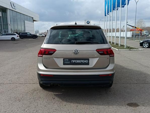 Volkswagen Tiguan II с пробегом 2017 года, цена 1 920 000 рублей, 121000 км, внедорожник, Автокод Объявления