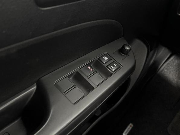 Suzuki Swift IV с пробегом 2013 года, цена 1 045 900 рублей, 116808 км, хэтчбек, Автокод Объявления
