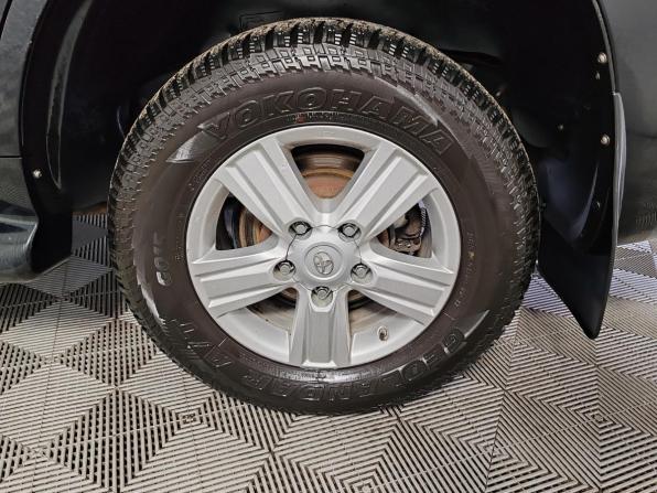 Toyota Land Cruiser 200 Series Рестайлинг 1 с пробегом 2015 года, цена 4 049 000 рублей, 204526 км, внедорожник, Автокод Объявления