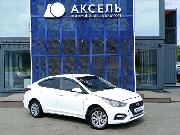 Hyundai Solaris II с пробегом 2018 года, цена 599 000 рублей, 400000 км, седан, Автокод Объявления