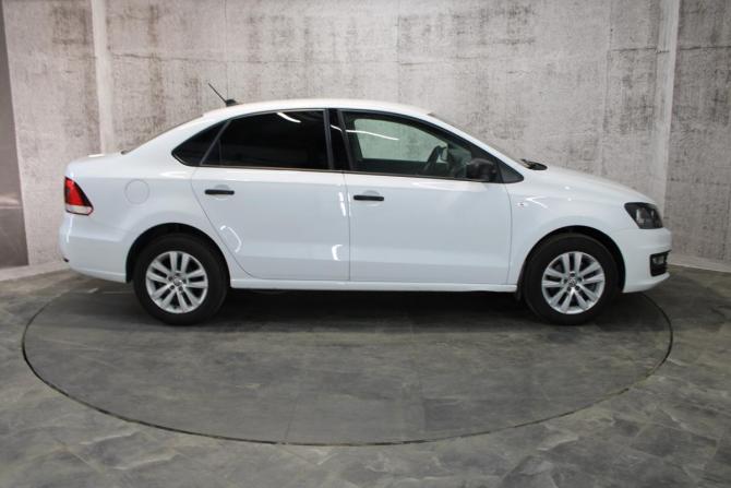 Volkswagen Polo V Рестайлинг с пробегом 2017 года, цена 1 109 000 рублей, 97467 км, седан, Автокод Объявления