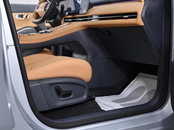 Geely Galaxy Starship 7 с пробегом 2025 года, цена 3 149 000 рублей, 49 км, внедорожник, Автокод Объявления