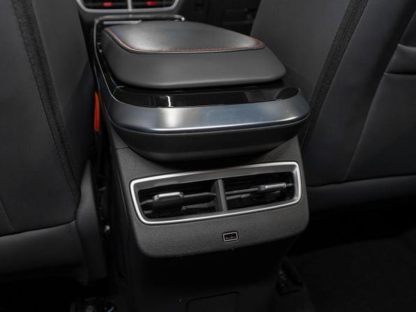 JETOUR DASHING I с пробегом 2024 года, цена 2 125 000 рублей, 15933 км, внедорожник, Автокод Объявления