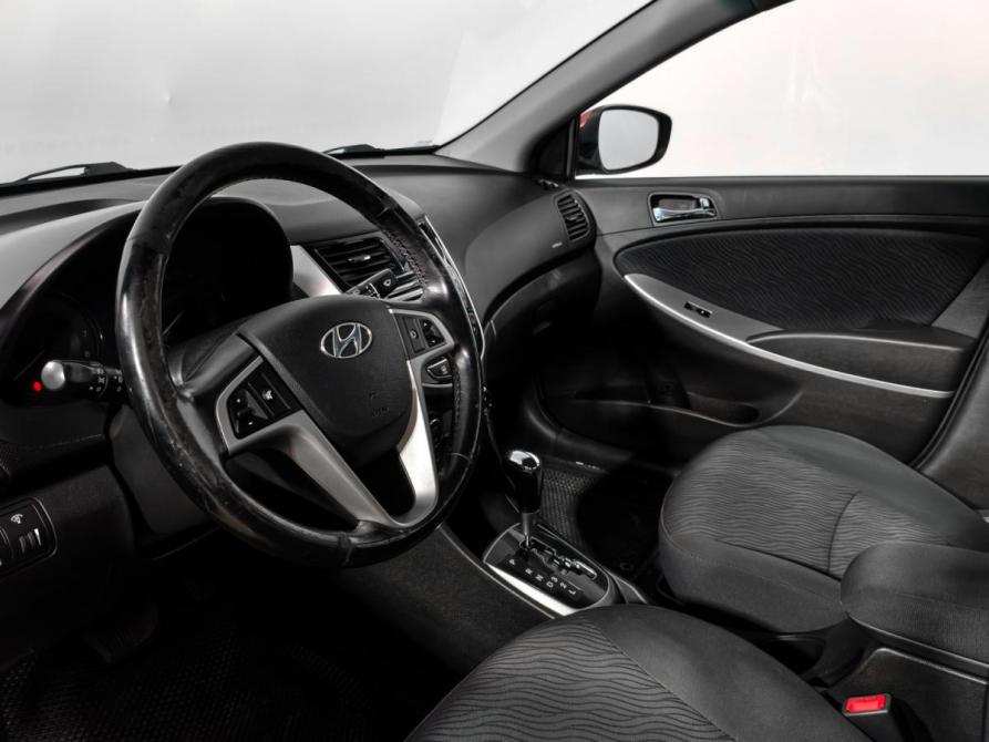 Hyundai Solaris I Санкт-Петербург  - изображение 9