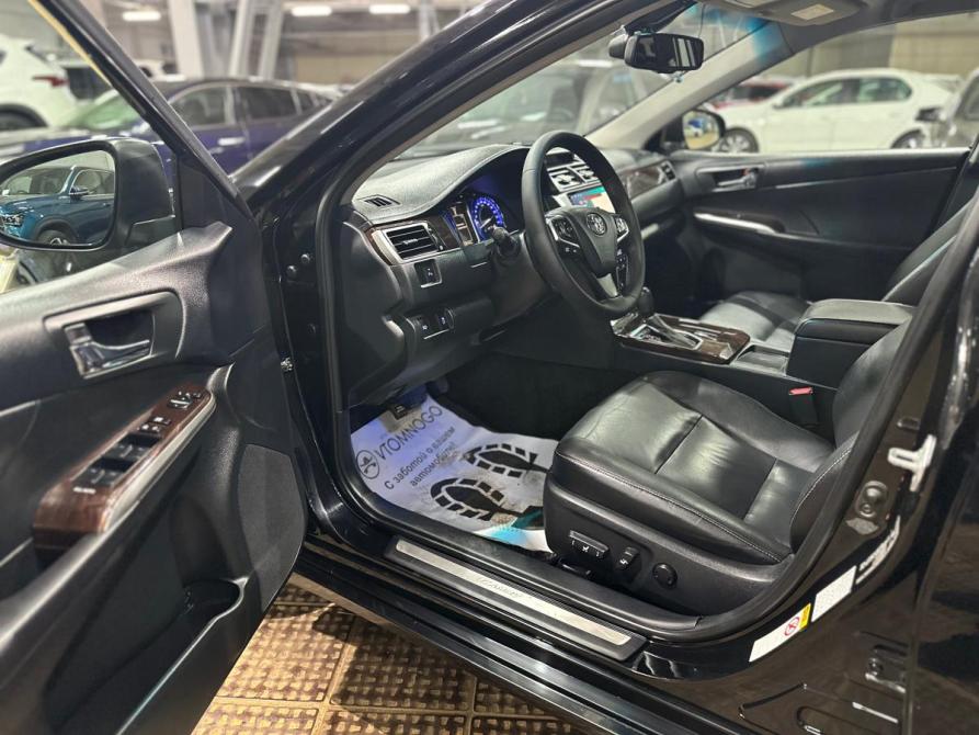 Toyota Camry VII (XV50) Рестайлинг Набережные Челны  - изображение 12