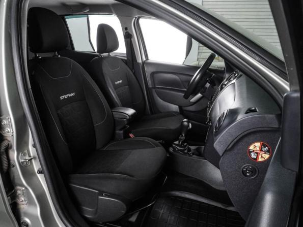 Renault Sandero II с пробегом 2017 года, цена 935 000 рублей, 112516 км, хэтчбек, Автокод Объявления