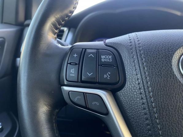 Toyota Highlander III (XU50) Рестайлинг с пробегом 2019 года, цена 3 333 000 рублей, 202600 км, внедорожник, Автокод Объявления