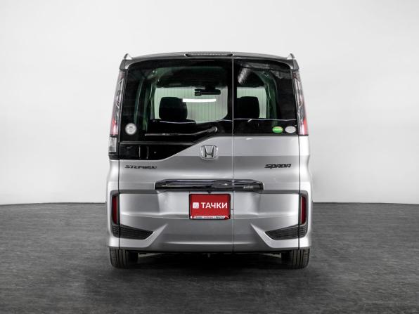 Honda Stepwgn V Рестайлинг с пробегом 2018 года, цена 2 290 000 рублей, 86003 км, минивэн, Автокод Объявления