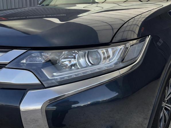 Mitsubishi Outlander III Рестайлинг 2 с пробегом 2017 года, цена 1 857 000 рублей, 135699 км, внедорожник, Автокод Объявления